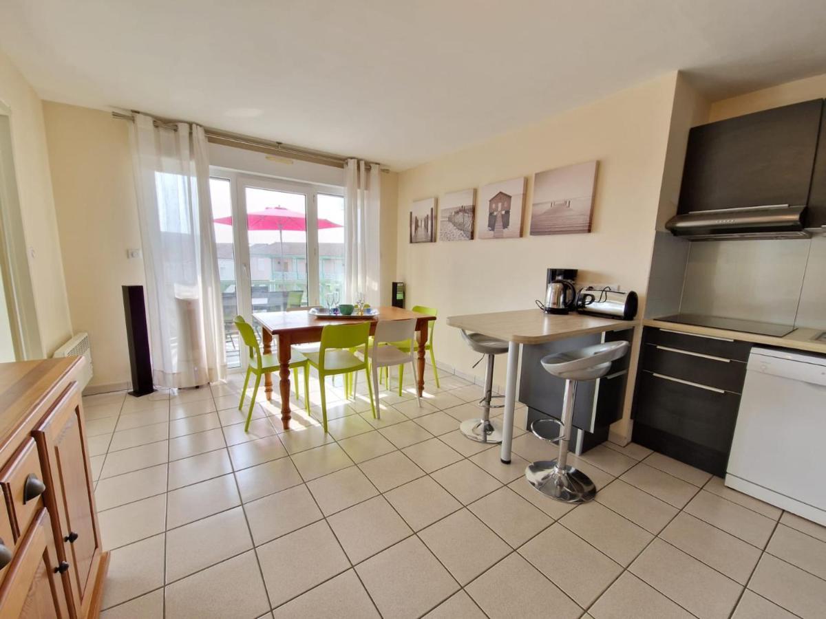 Appartement Avec Piscine, Tennis & Balcon, Centre-Ville Chatelaillon-Plage, 6 Pers, 2 Ch - Fr-1-706-17 المظهر الخارجي الصورة