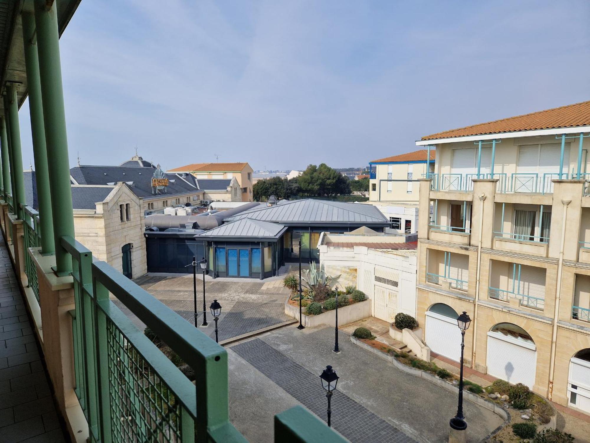 Appartement Avec Piscine, Tennis & Balcon, Centre-Ville Chatelaillon-Plage, 6 Pers, 2 Ch - Fr-1-706-17 المظهر الخارجي الصورة