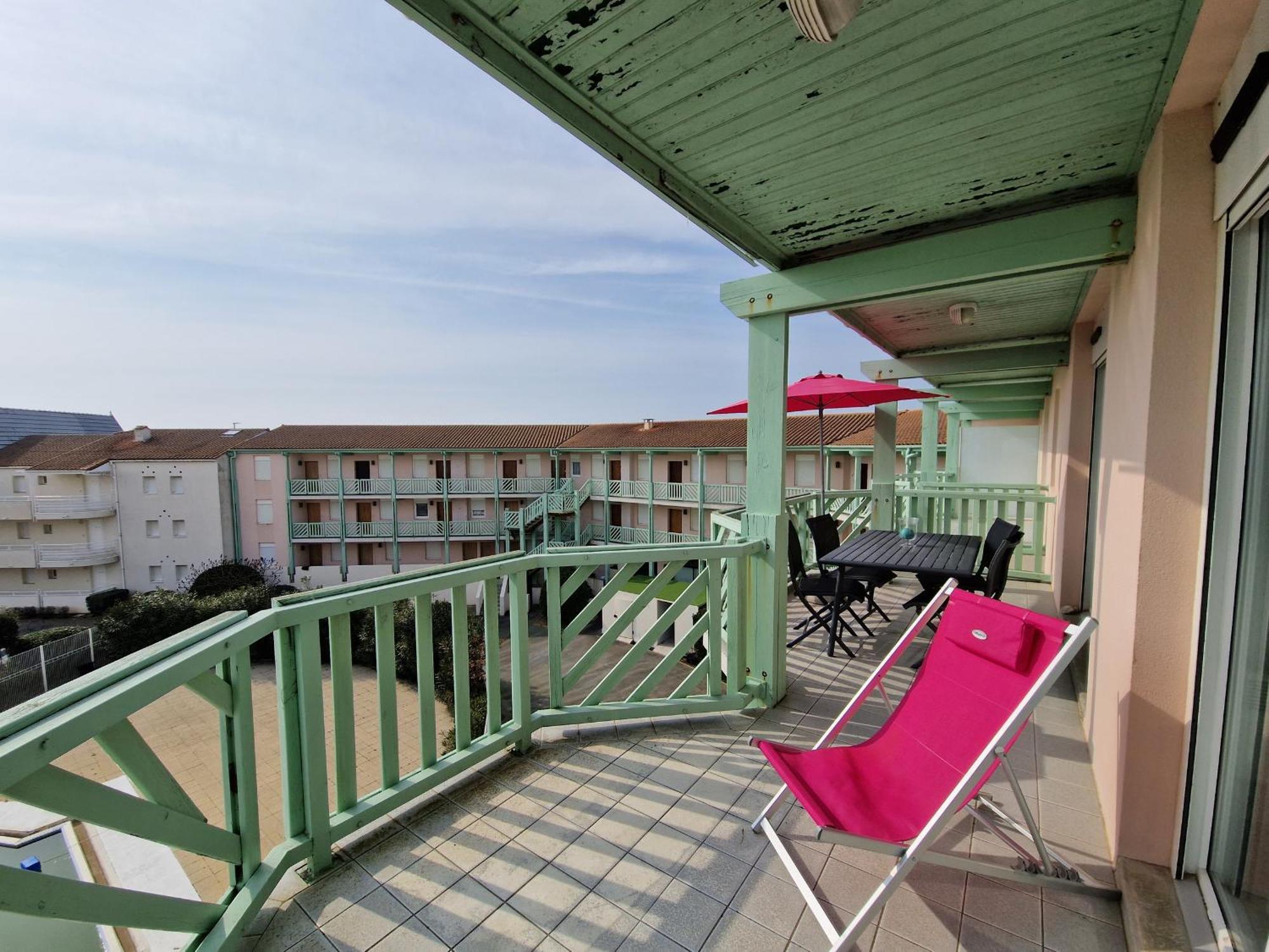 Appartement Avec Piscine, Tennis & Balcon, Centre-Ville Chatelaillon-Plage, 6 Pers, 2 Ch - Fr-1-706-17 المظهر الخارجي الصورة