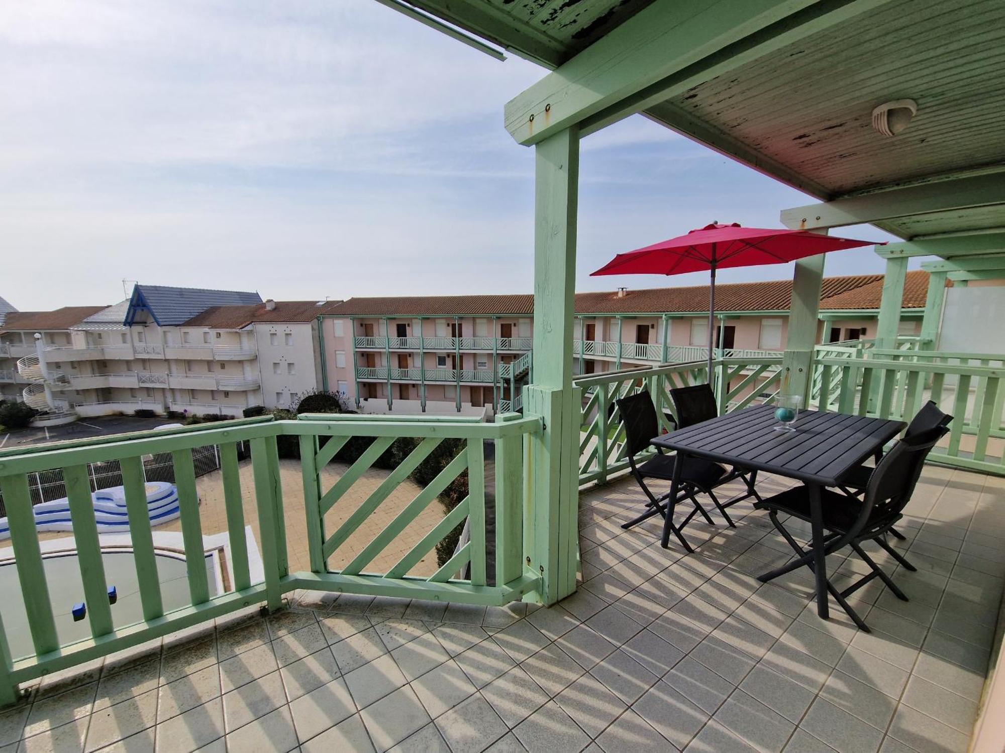 Appartement Avec Piscine, Tennis & Balcon, Centre-Ville Chatelaillon-Plage, 6 Pers, 2 Ch - Fr-1-706-17 المظهر الخارجي الصورة